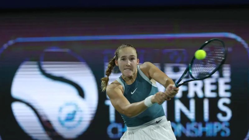 Mirra Andreeva se convirtió en la campeona más joven de un WTA 1000 al derrotar a la danesa Clara Tauson.