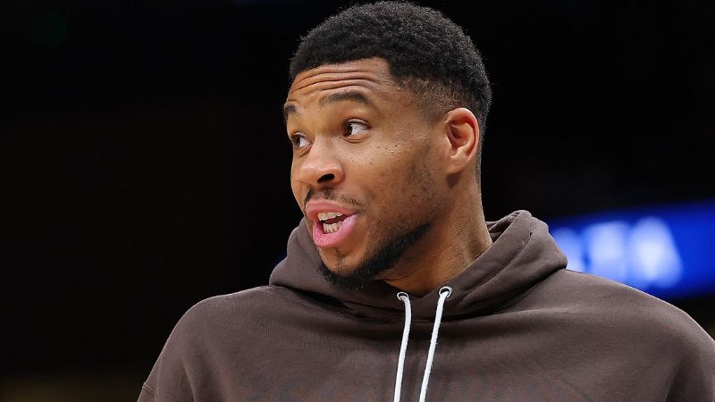 Giannis Antetokounmpo de los Milwaukee Bucks se perderá el Juego de las Estrellas de la NBA.