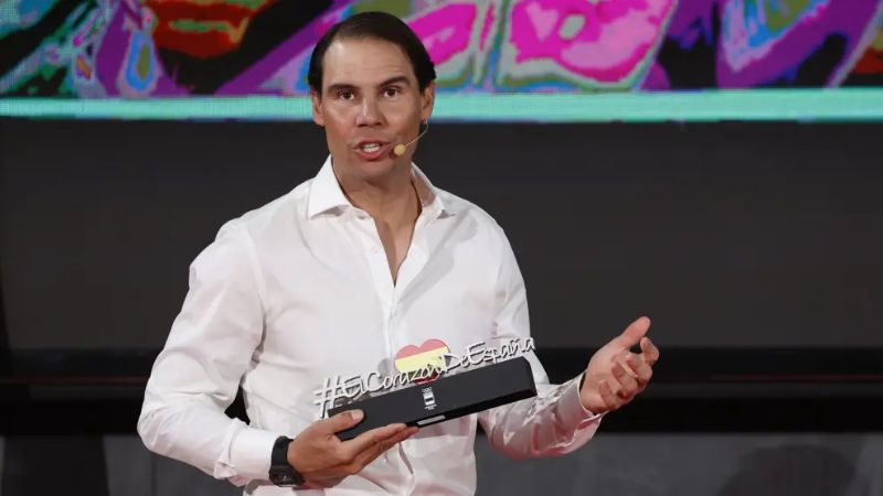 El tenista Rafael Nadal confió que desde su retiro no ha vuelto a tocar una raqueta.