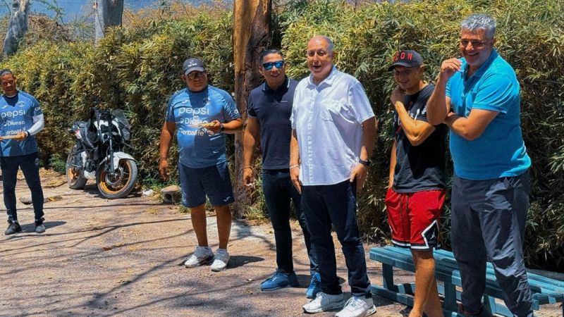 El presidente de Motagua, Eduardo Atala, visitó a los jugadores en el "nido de las "águilas".