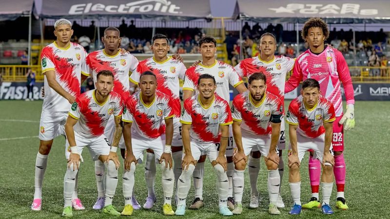 El defensa central hondureño, Getsel Montes, es un titular indiscutible en el equipo Herediano de Costa Rica.