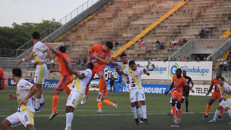 Lobos UPNFM y Génesis Comayagua se repartieron los puntos al igualar 1-1 en Choluteca.