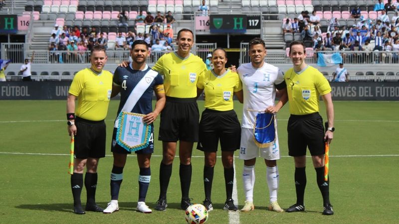 Marcelo Santos fue el capitán de la Selección Nacional contra Guatemala.