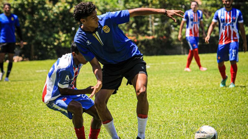 El Real España jugó un amistoso frente al Atlético Junior, con triunfo de 2-1. Anotaron Anfronit Tatum y Yeison Moreno.