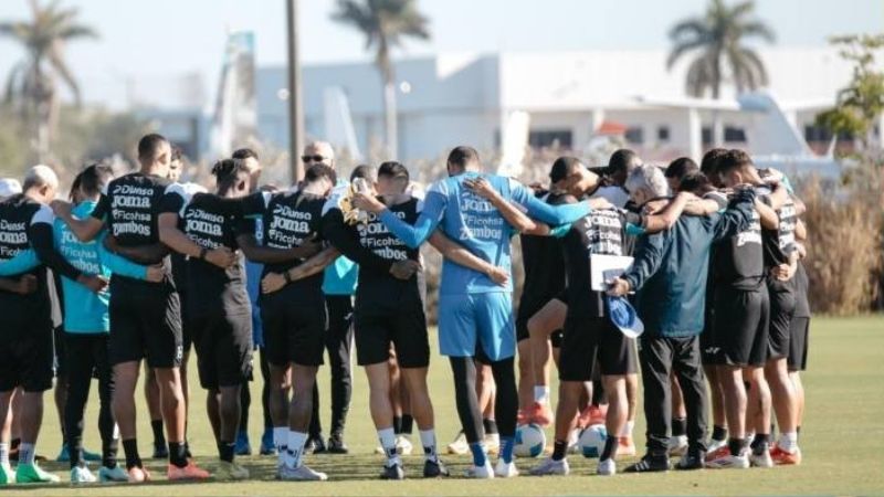 Los seleccionados hondureños están unidos para buscar la clasificación a la Copa Oro.