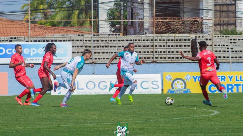 El Platense se deshizo de Estrella Roja y se cita con el Atlético Independiente en las semifinales de la Liga de Ascenso.