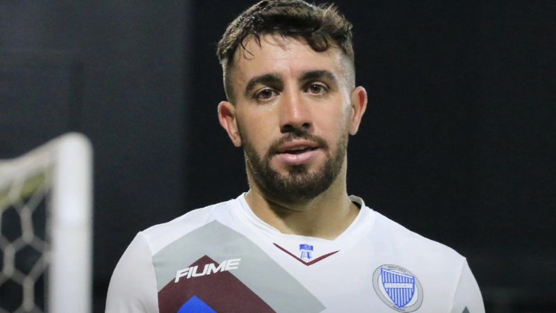 El delantero argentino, Agustín Auzmendi, ya lleva tres goles con el equipo Godoy Cruz.