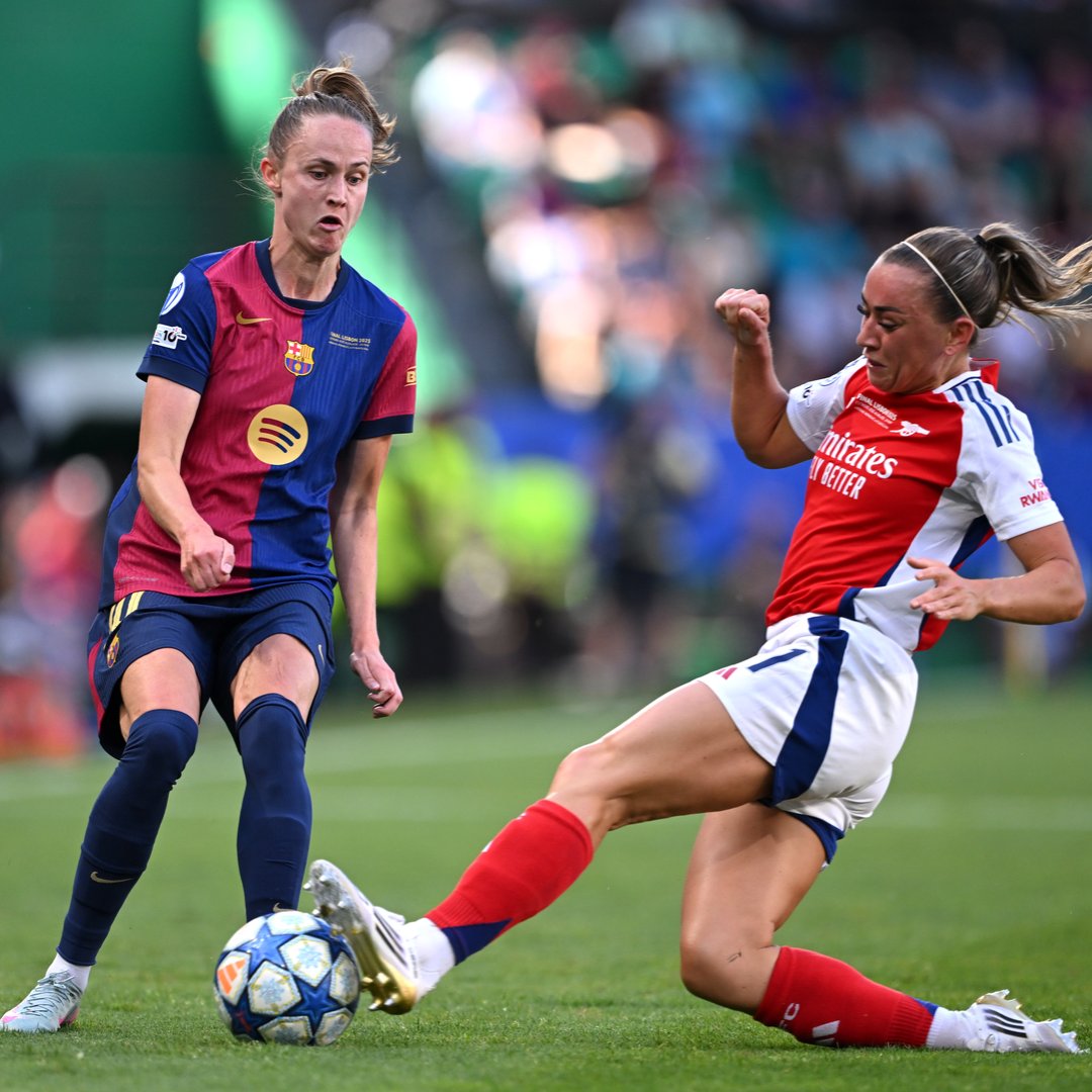 Para coronarse campeonas, el Arsenal derrotó en la final 1-0 al Barcelona.