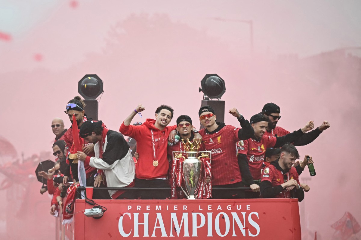 Multitudinaria la celebración del Liverpool por la obtención del título de la Premier League.