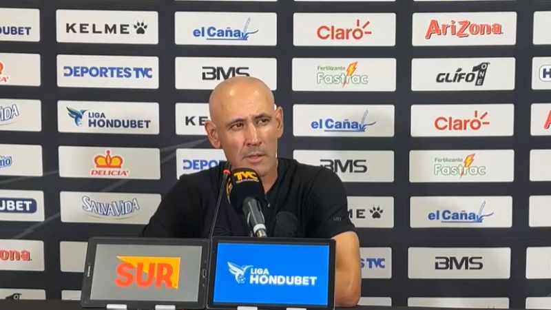 El técnico de Olimpia, Eduardo Espinel, no se confía y preparará a su equipo para la vuelta en el estadio Nacional 