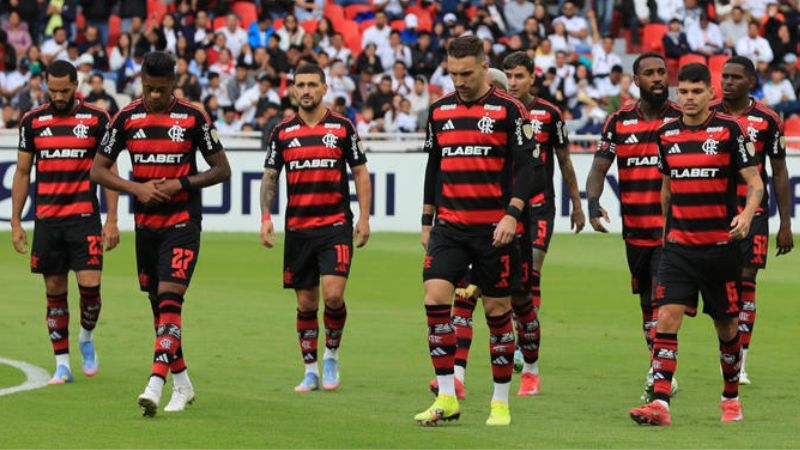 Varios jugadores del Flamengo escaparon ilesos de un intento de asalto.
