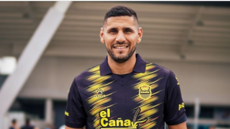 El defensa argentino, Gastón Martínez, se suma a las bajas del Real España para la final contra Olimpia.
