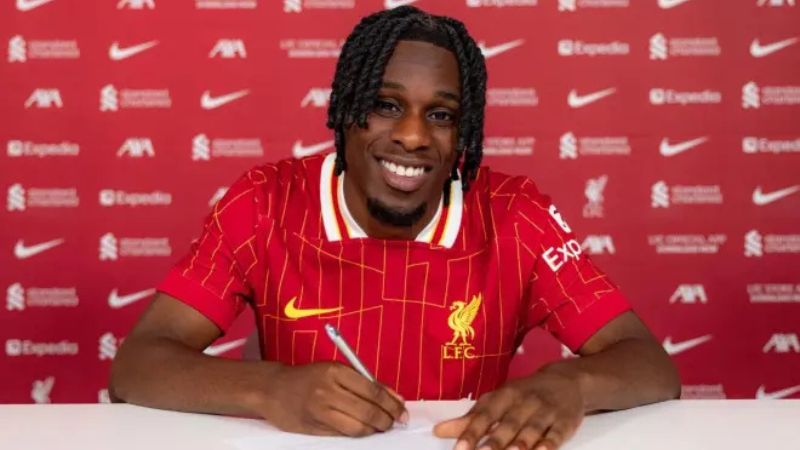 Jeremie Frimpong llega a Liverpool desde el Bayer Leverkusen.