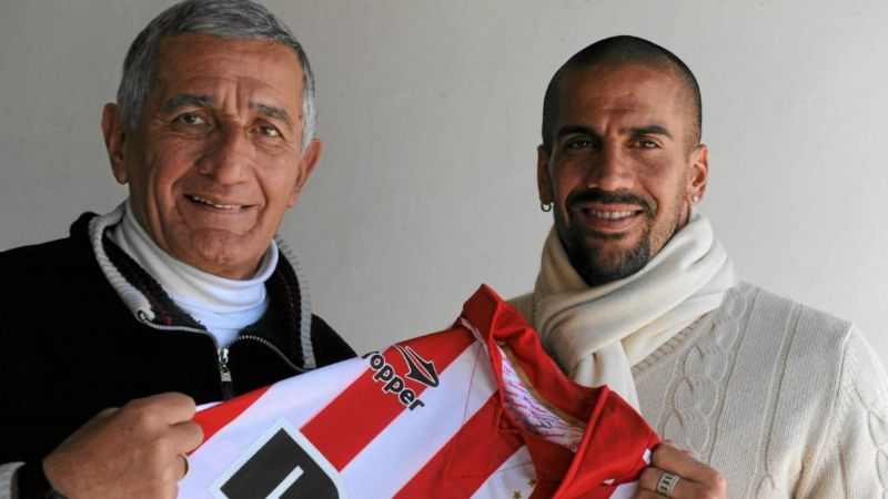 Juan Ramón y Juan Sebastián Verón, referentes del Club Estudiantes de La Plata.