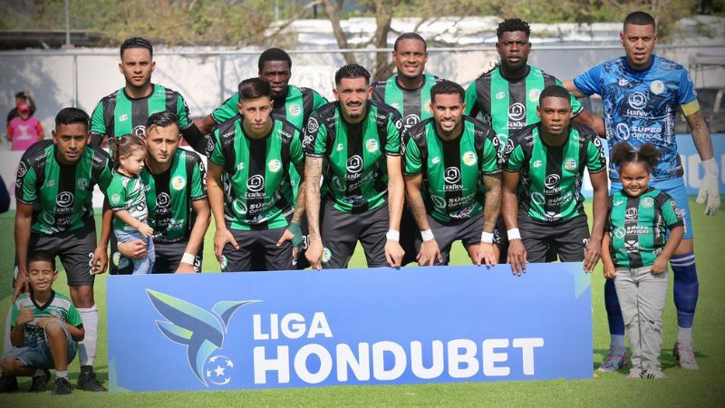 Se maneja que varios jugadores saldrían del conjunto "canechero", entre ellos, Paolo Dantaz.