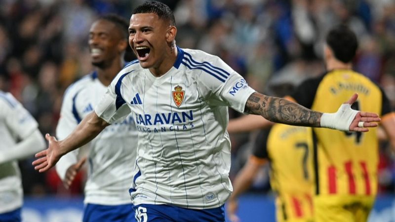 La entrega y el buen fútbol le han permitido a Kervin Arriaga ganarse la simpatía de los hinchas del Real Zaragoza.