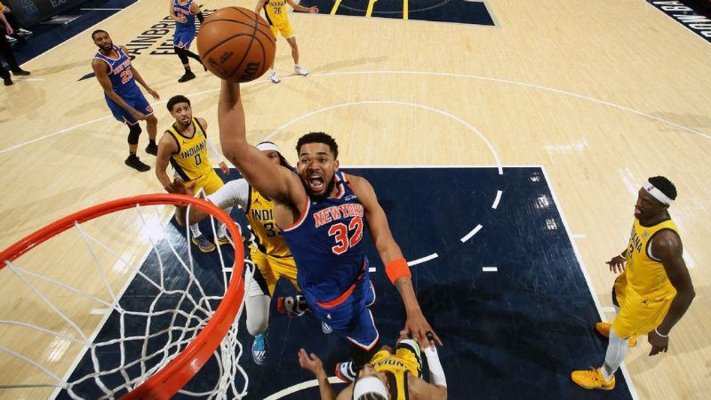 Karl-Anthony Towns comandó la remontada de los Knicks en el último cuarto del partido.