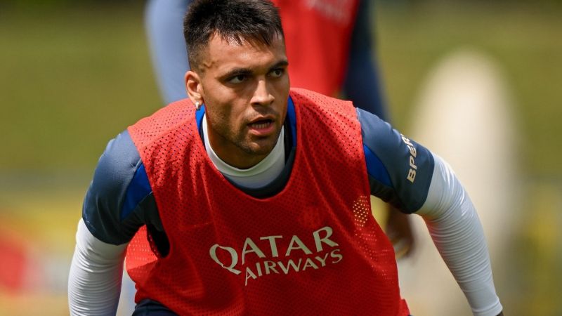 Lautaro Martínez espera levantar el sábado el trofeo de la Champions en la final contra el PSG.