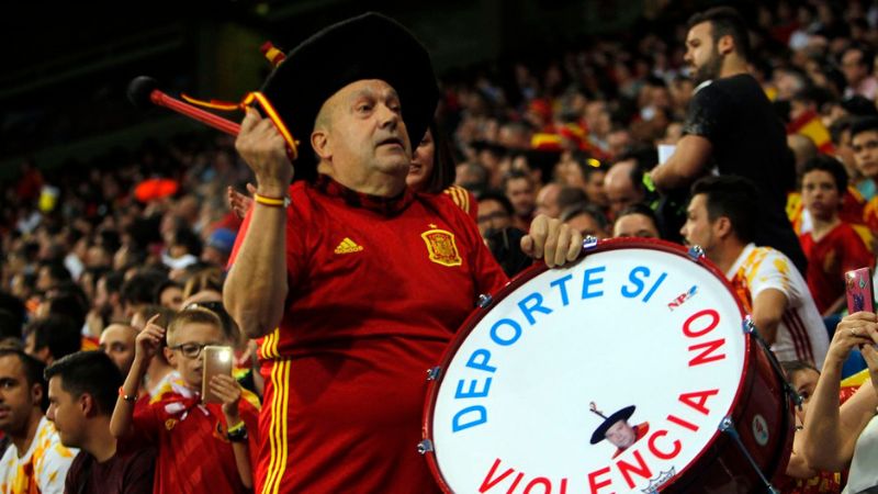 Manuel Cáceres Artesero, conocido como Manolo 'el del Bombo', falleció a los 76 años.