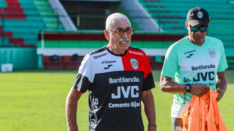 El uruguayo Manuel Keosseián al parecer no continuará como técnico de Marathón.