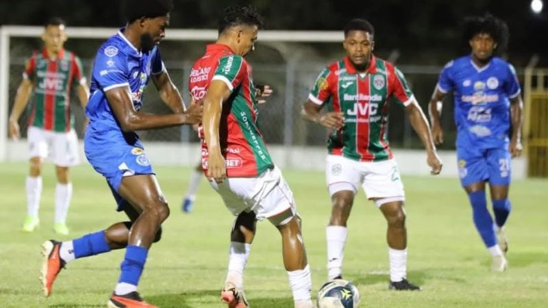 Victoria y Marathón no pasaron del empate en el partido de ida de repechaje en Olanchito.