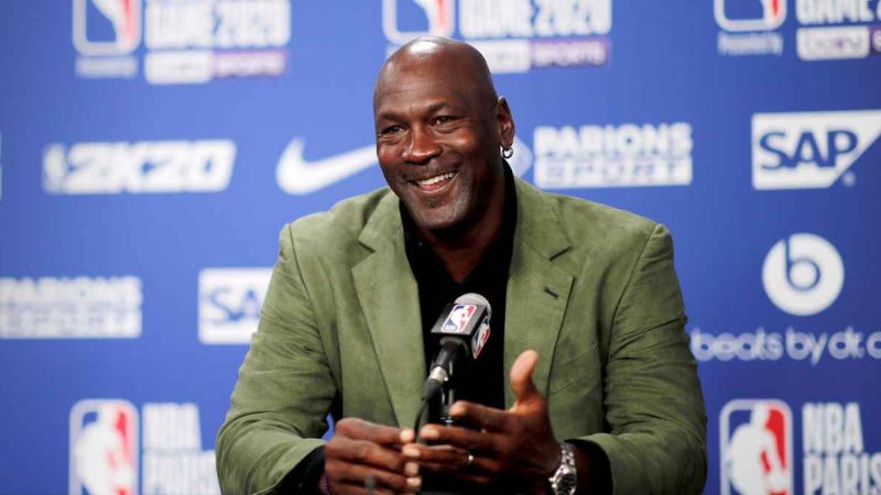 Michael Jordan vuelve a la NBA como analista de la cadena NBC Sports y Peacock.
