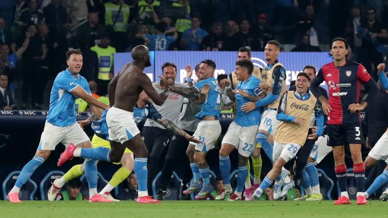 El Napoli de Antonio Conte se corona campeón de la Serie A por encima del Inter de Milán.