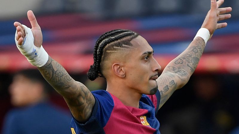 El brasileño Raphinha sería uno de los jugadores que podría descansar en Barcelona para el partido contra Valladolid.