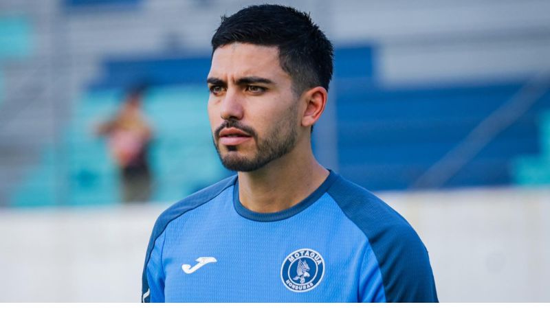 El defensa uruguayo, Sebastián Cardozo, dijo que le gustaría continuar con Motagua, pero no solo depende de él.