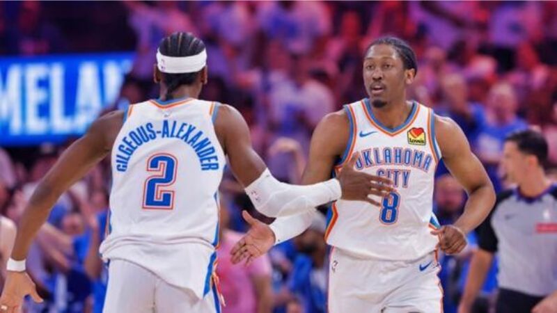Shai Gilgeous-Alexander y Jalen Williams se combinaron para anotar 74 puntos entre ambos.