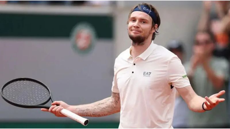 Alexander Bublik buscará su pase a las semifinales el viernes ante el checo Tomas Machac.