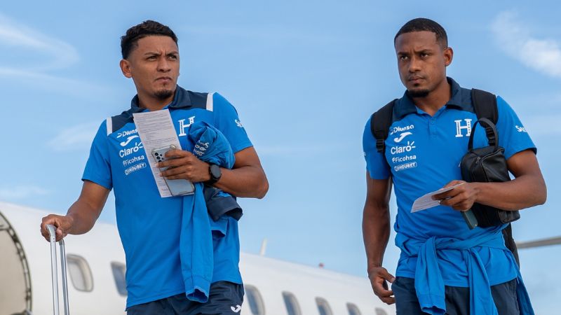 Con una recomendación específica para el mediocampista Alexy Vega, el plantel de jugadores de la Selección Nacional recibió tres días libres.