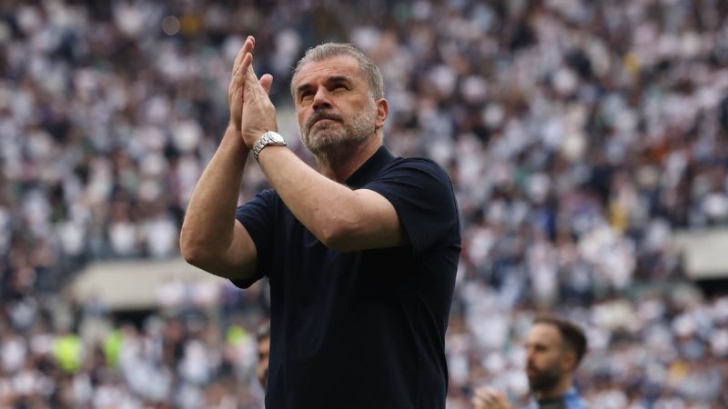 El Tottenham despide a Ange Postecoglou luego de dos años y tras ganar la Europa League frente al Manchester United.