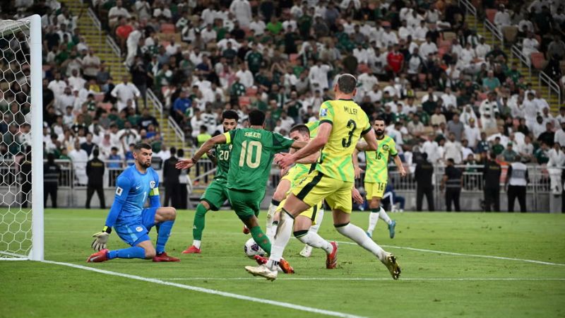Los árabes empezaron con desventaja pues necesitaban ganar por diferencia de cinco goles para clasificar.