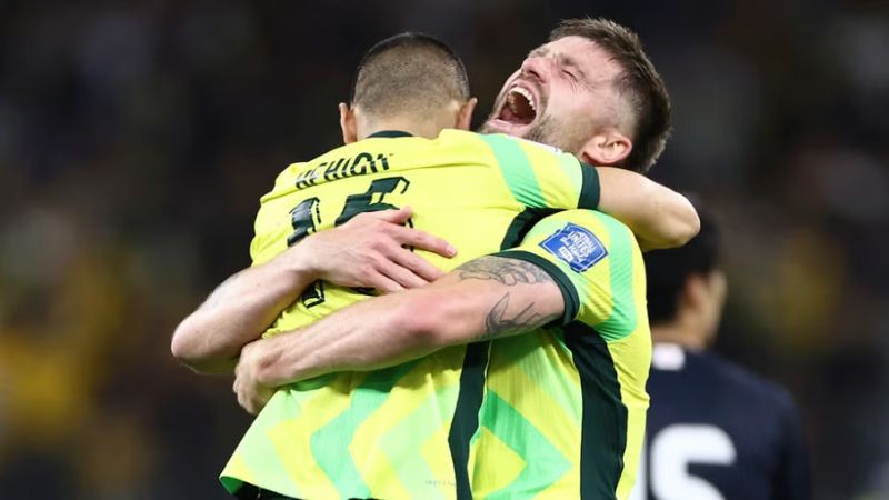 Australia clasifica al Mundial 2026 tras vencer 2 a 1 a Arabia Saudita y lo manda a repechaje.