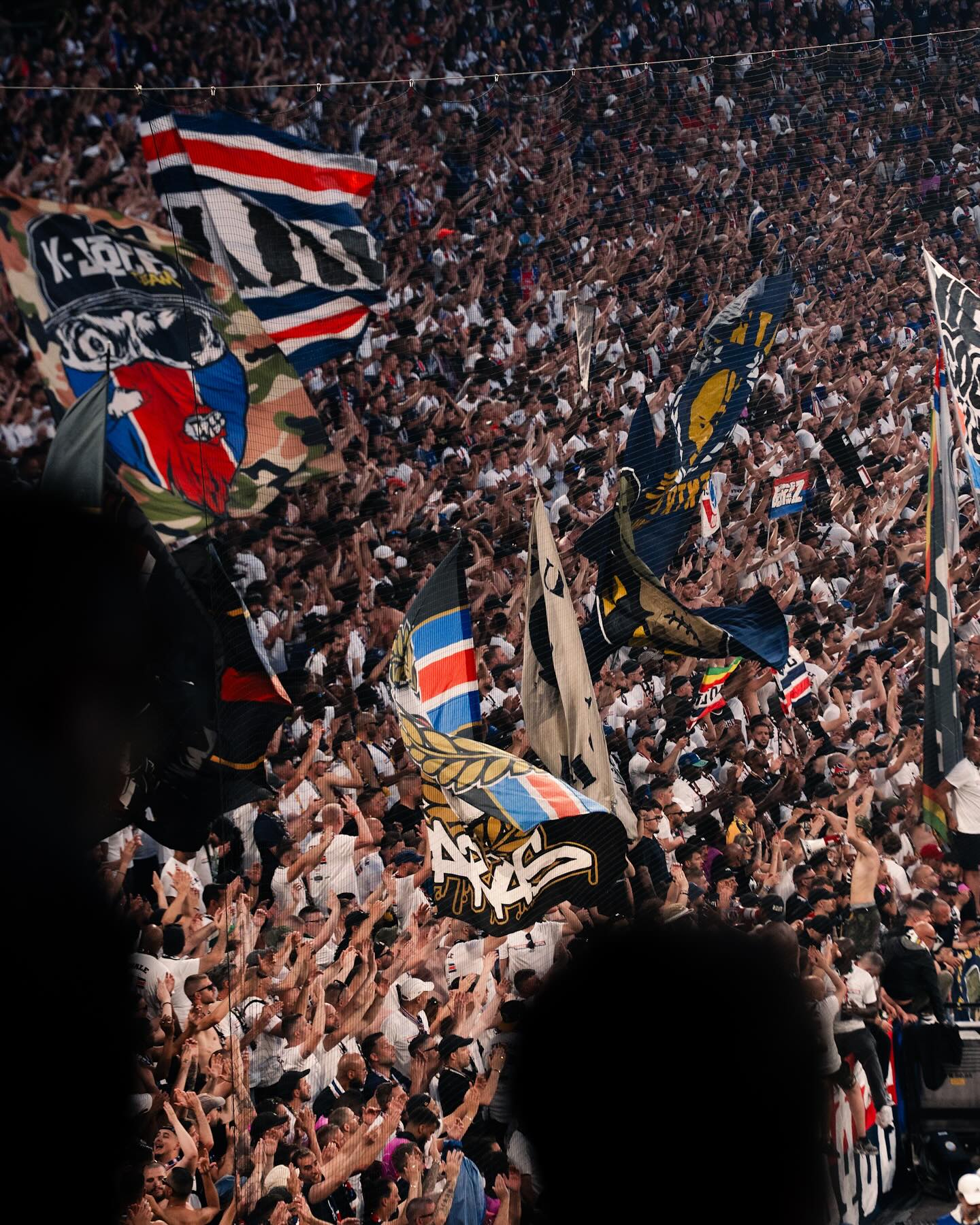 Los seguidores del PSG están desbordados con su primer título de Champions.