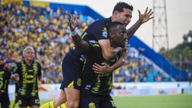 Darixon Vuelto anotó uno de los goles contra Motagua en semifinales del pasado torneo de Clausura.