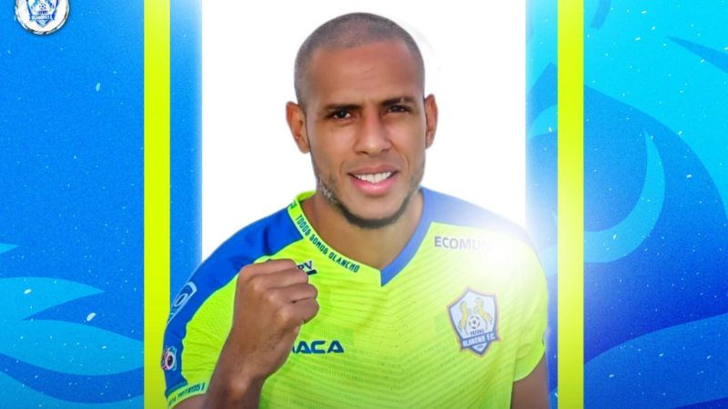 Eddie Hernández podría enfrentar con Municipal a Olimpia, Motagua o Real España en la Copa Centroamericana de la Concacaf.