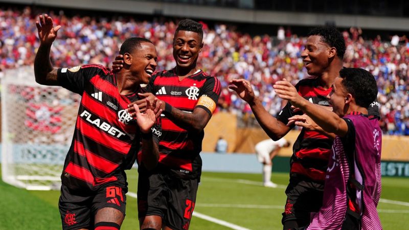 Los brasileños aseguraron el liderato del Grupo D tras vencer al Espérance de Tunis y dar la sorpresa ante el Chelsea de Enzo Maresca.