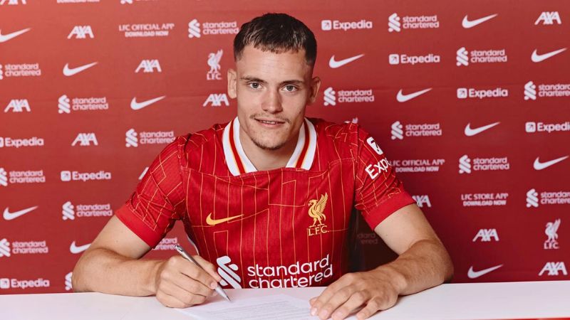 El Liverpool presentó de manera oficial a Florian Wirtz como nuevo futbolista 'red'.