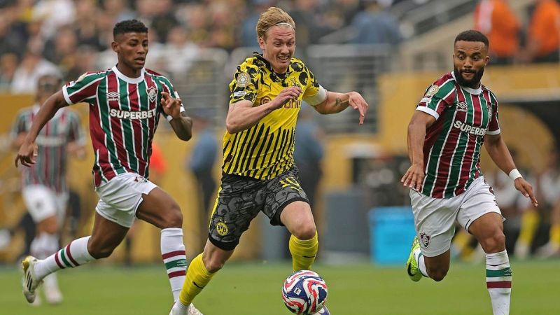 Los brasileños empataron sin goles contra el Borussia Dortmund en su debut, pero consiguieron la victoria en el segundo partido, donde enfrentaron al Ulsan Hyundai de Corea del Sur.