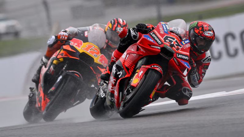 El italiano Francesco Bagnaia tratará de vencer en la Catedral de Assen, en Países Bajos.