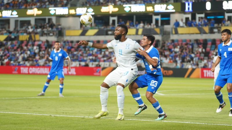 Honduras y El Salvador se enfrentan por la segunda fecha del Grupo B de la Copa Oro.