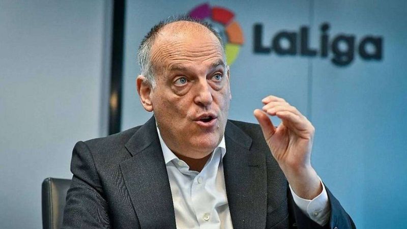 El mandatario de la liga española pidió a la FIFA mantener el orden de las competiciones y eliminar el torneo donde participan Real Madrid y Atlético de Madrid en representación de España.