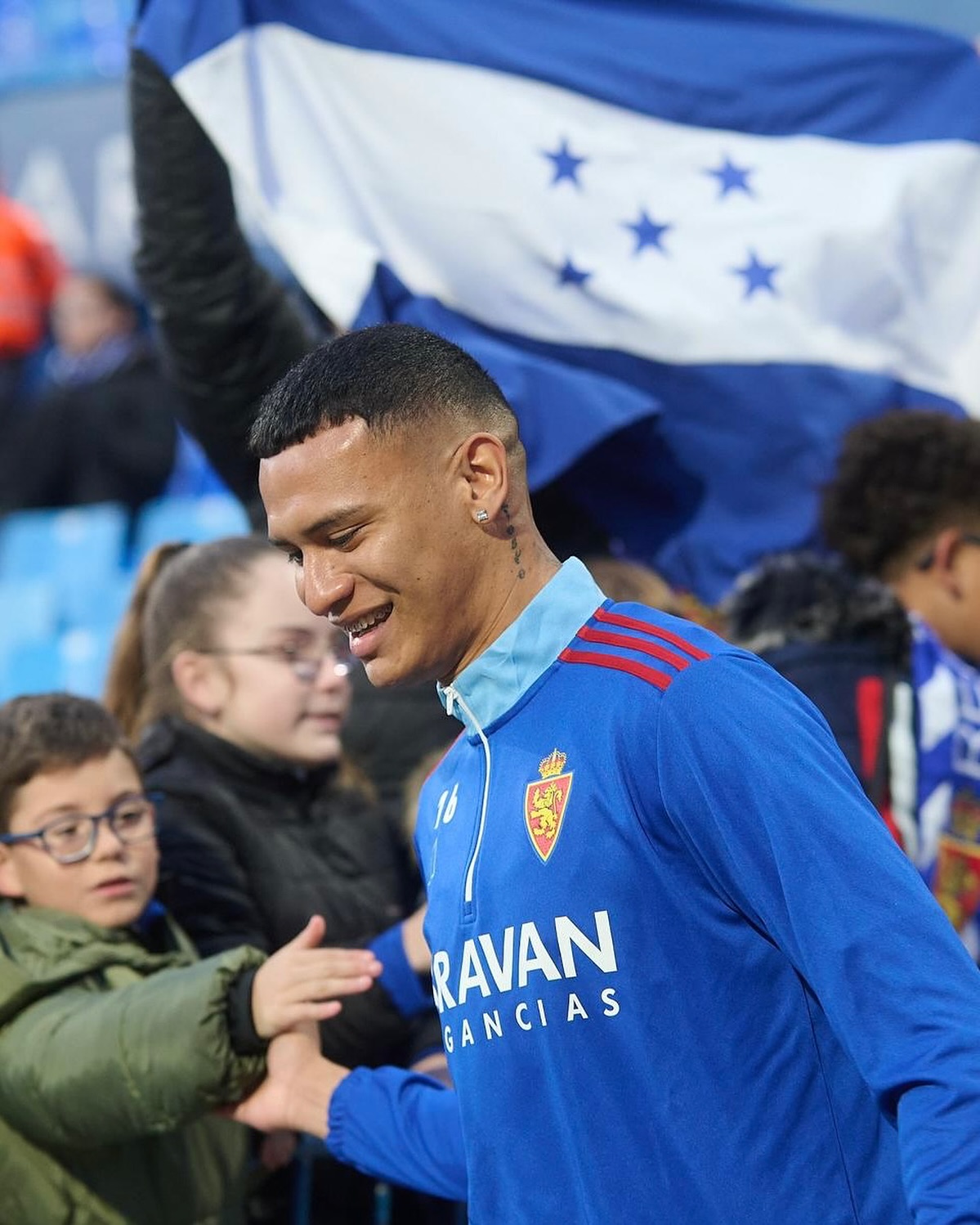 De complejas califican las negociaciones sobre la renovación de Kervin Arriaga con el Real Zaragoza.