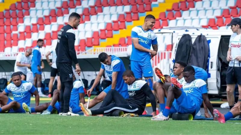 El volante de contención, Kervin Arriaga, no oculta su emoción de poder defender la camisa de la H.