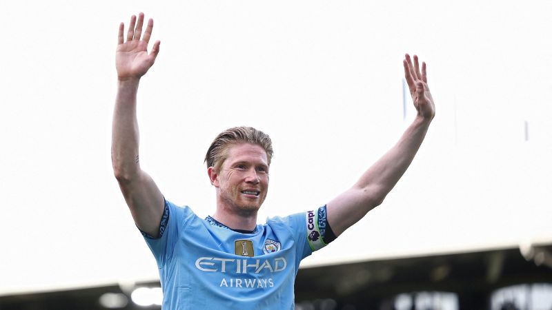 Kevin De Bruyne se olvidó del Manchester City y firmó con el Nápoles de Italia.