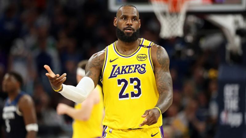 Con 40 años, LeBron James espera jugar una temporada más con Los Angeles Lakers.
