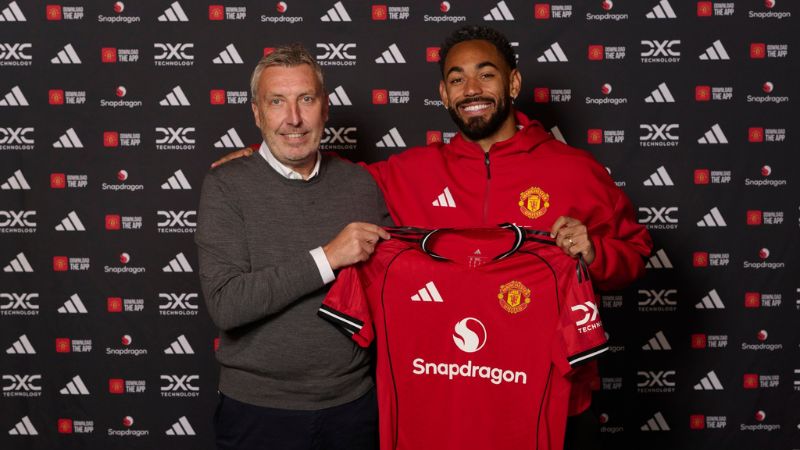 El Manchester United presentó este jueves a Matheus Cunha como nuevo futbolista 'red devil'.
