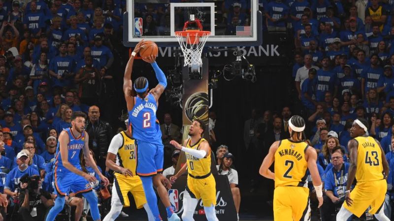 Shai Gilgeous-Alexander anotó 34 puntos en el partido y consigue 72 anotaciones en los dos primeros juegos de estas finales (La mayor cantidad en la historia de la NBA).